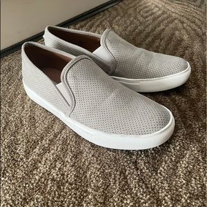 Steve Madden women’s Zarayy skate slip on shoes